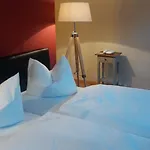מלון Und Dreibeiniger Hund Görlitz