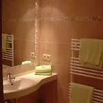 Und Dreibeiniger Hund Otel Görlitz