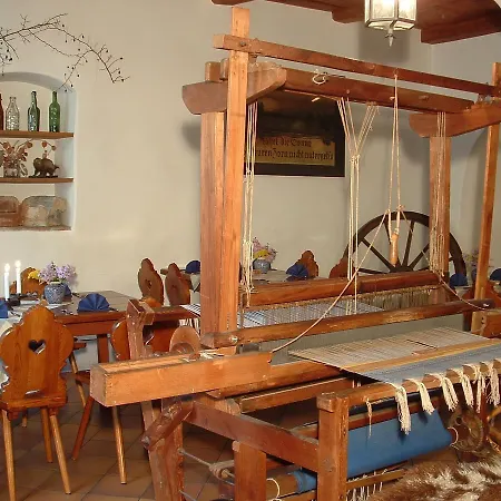 Und Dreibeiniger Hund Hotell 3*