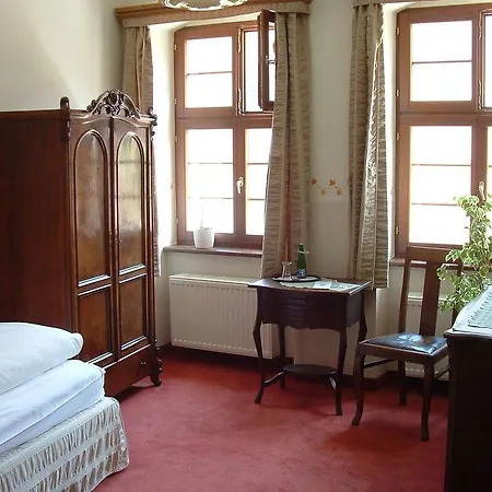 Und Dreibeiniger Hund Otel Görlitz