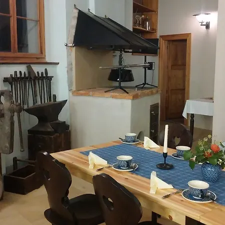 Hotel Und Dreibeiniger Hund 3*